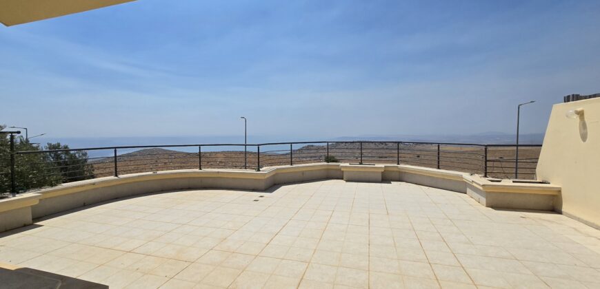 Semi-detached holiday villa with a pool and open view