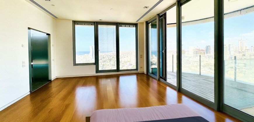 Rare Half-Floor Residence with Sea View | Frishman Tower, Tel Aviv