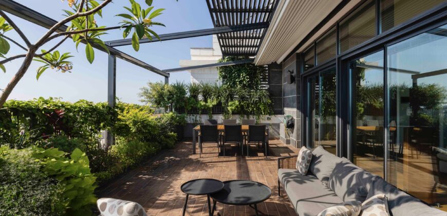 Beautiful 5 Room Penthouse in Herzliya (Galil Yam Neighborhood)