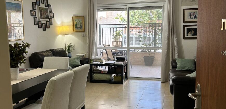 Beautiful 5 room apartment for sale in Beit Shemesh