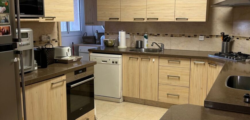 Beautiful 5 room apartment for sale in Beit Shemesh