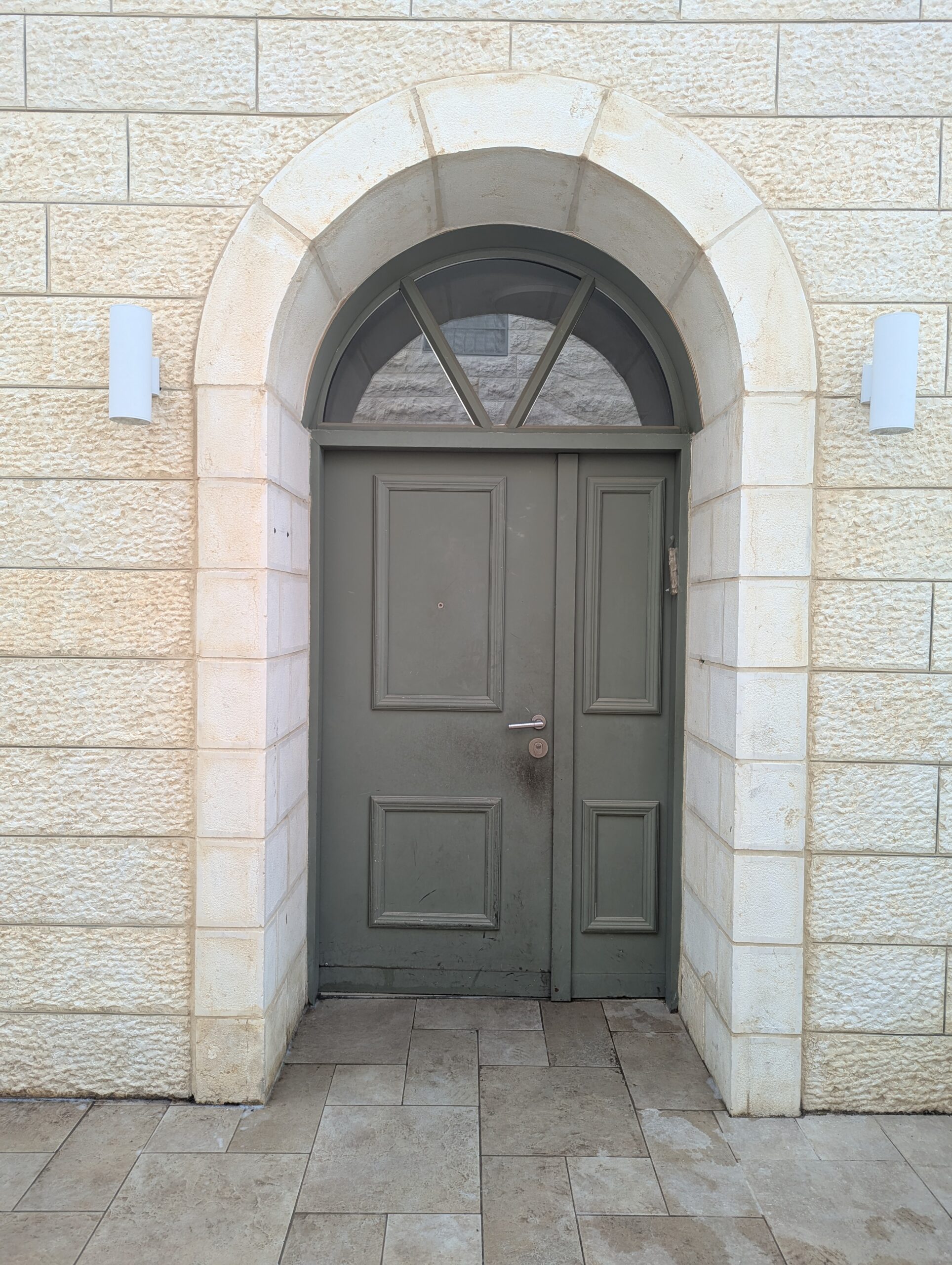 Private House for Rent in Ramat Shlomo