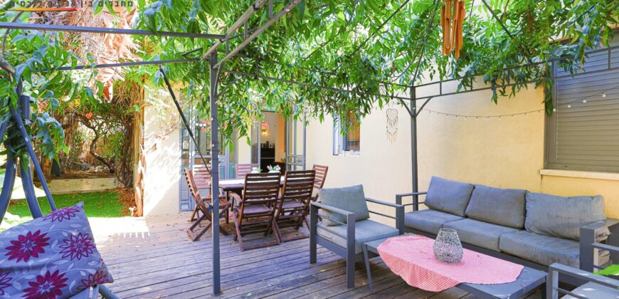 Rustic, Spacious, Prestigious – Right in the Heart of North Netanya!
