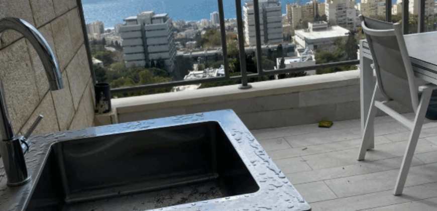 Luxury Penthouse for Sale in Haifa – No Agent Fee! Luxury Penthouse for Sale in Haifa – No Agent Fee!