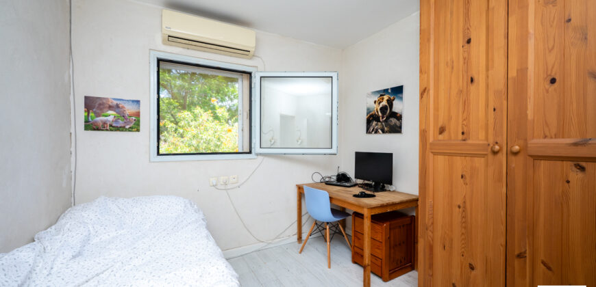 FOR SALE – Duplex Home on a quiet street in Binyamina