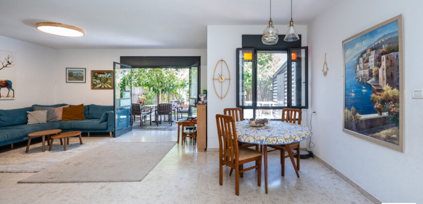 FOR SALE – Duplex Home on a quiet street in Binyamina
