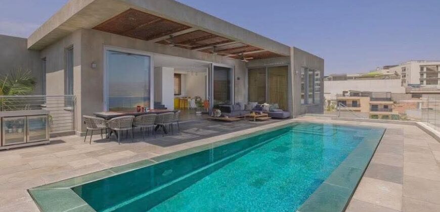 A Rare Villa for Sale in Eilat