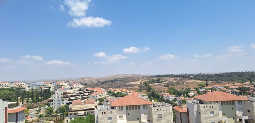 Beautiful penthouse in shoham !! Beautiful penthouse in shoham !!