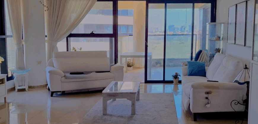 Uzi Hitman, Ir Yamim, Netanya