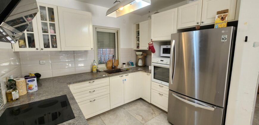 Bargain – Stunning House for Sale in Kfar Yona! No Brokerage Fees