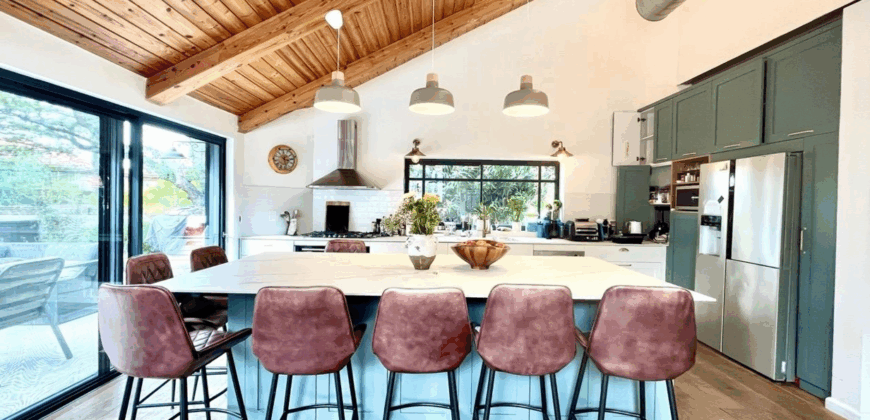 Family Home with Character and Soul Family Home with Character and Soul