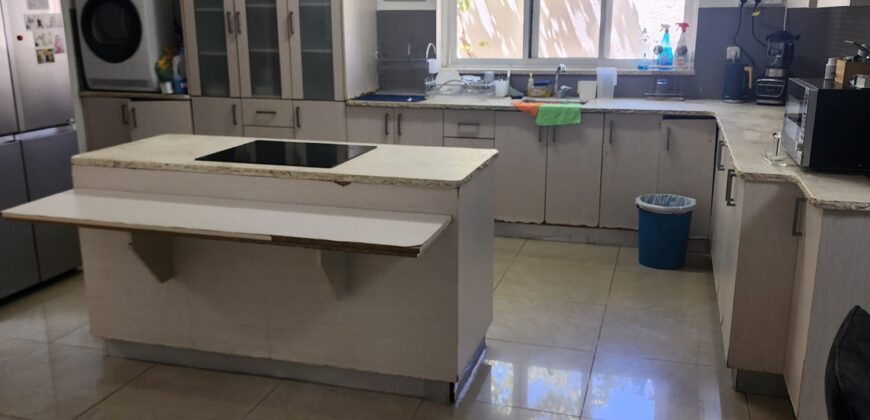 Fantastic Opportunity – Villa for Sale in Eilat, No Brokerage Fees!