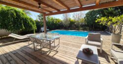 A charming Semi-Detached Home in Caesarea, IL A charming Semi-Detached Home in Caesarea, IL