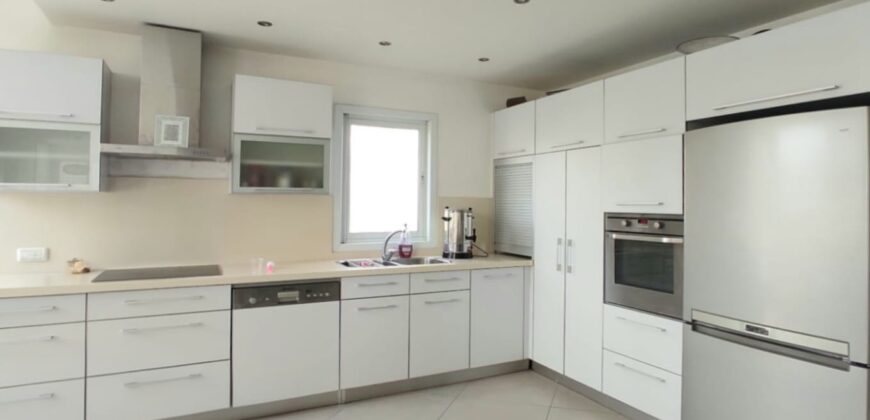 For Sale – Luxury Apartment, Rav Kook , Netanya