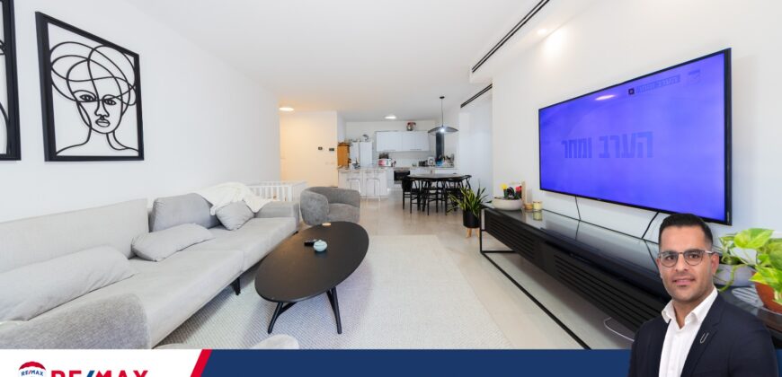 For Sale: 5-Room Apartment in Agamim Neighborhood – Excellent Real Estate Opportunity