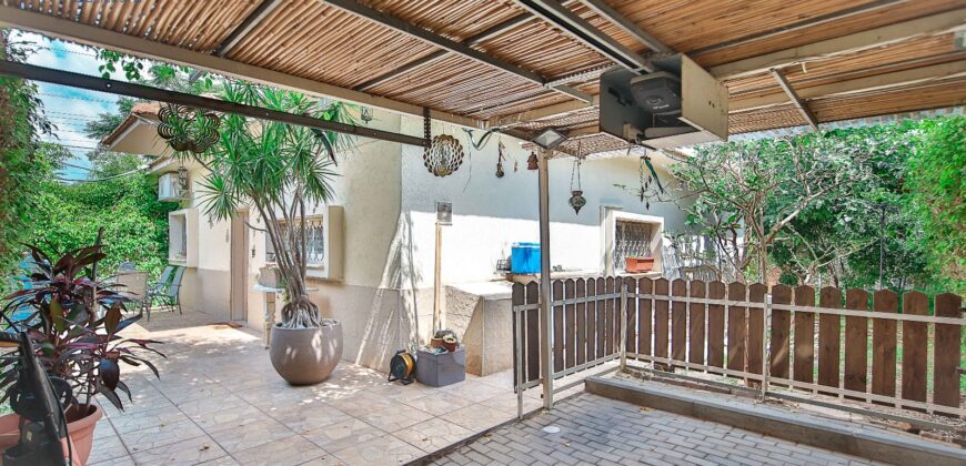 ✨ New on the Market – Renovated Semi-Detached House for Sale in Pardes Hanna – one of the safest areas in Israel✨