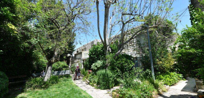 Fantastic Opportunity – Stunning Cottage for Sale in Jerusalem! No Brokerage Fee