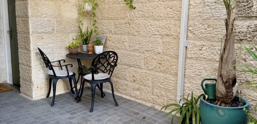 Beautiful Semi-Detached Home for Sale in Moriah (Buchman South) – Quiet, Renovated & Move-in Ready