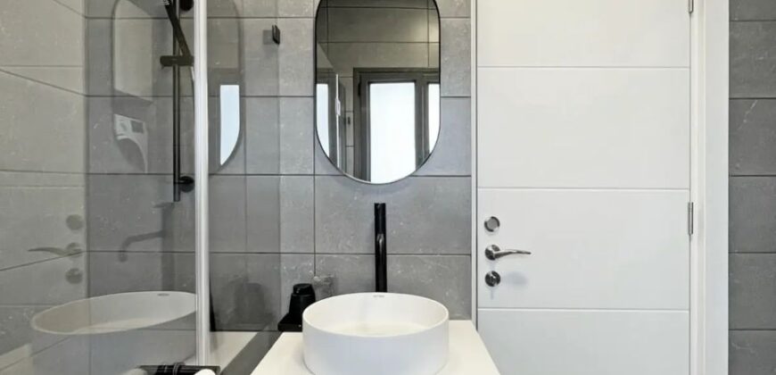 Brand New Top Floor, 4 Room Apartment with Sea View