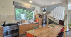 Country House for Sale in Caesarea