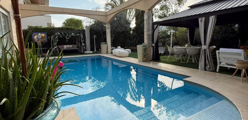 🏡 For Rent in Caesarea, Israel – A Fully Furnished Luxury Villa That Feels Like a Private Resort🌴