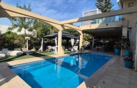 🏡 For Rent in Caesarea, Israel – A Fully Furnished Luxury Villa That Feels Like a Private Resort🌴
