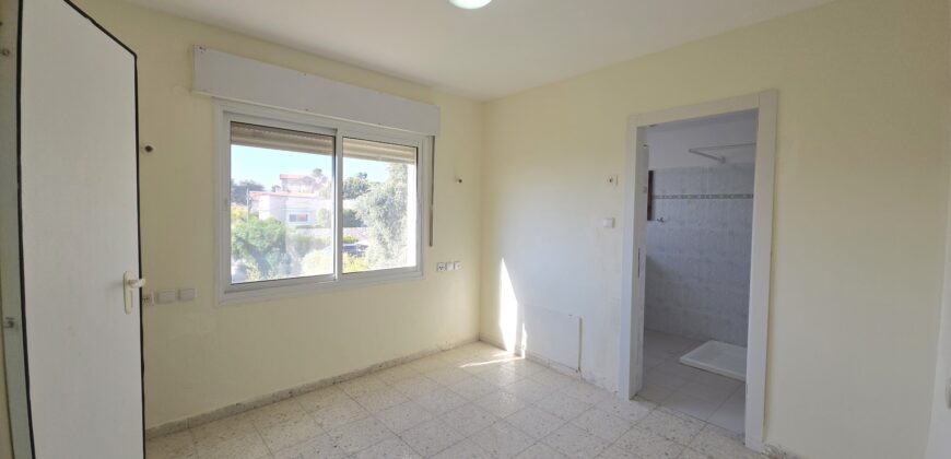 בית דו משפחתי 5 חד’ כולל ממד + יחידה עם גינה!