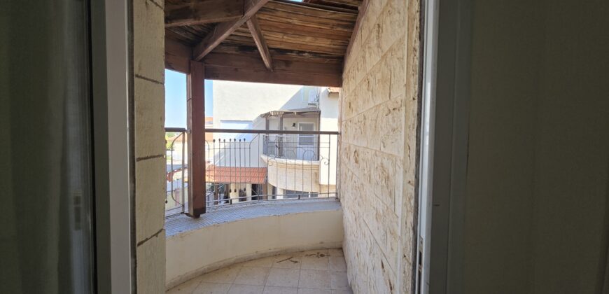 בית דו משפחתי 5 חד’ כולל ממד + יחידה עם גינה!