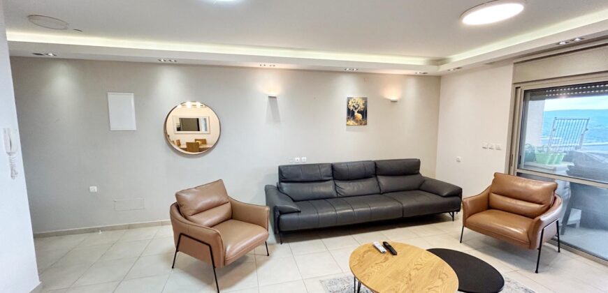 4 Bedrooms Apartment for Sale