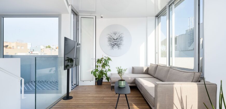 Luxurious 174sqm Duplex Penthouse – Tel Aviv