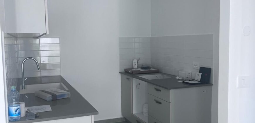 19th floor in Tel Aviv With Balcony