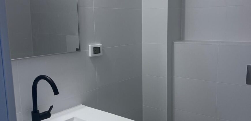 19th floor in Tel Aviv With Balcony