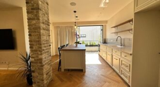 Spacious 3 Room (80sqm) Apartment With Balcony