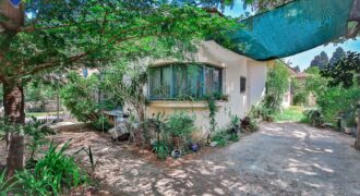 Stunning detached house in Pardes Hanna Karkur