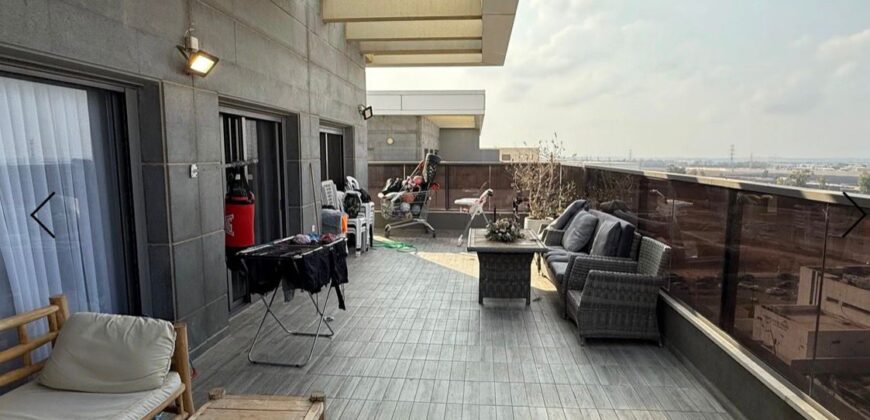 Carmei Gat Five room Penthouse – Henrietta Szold