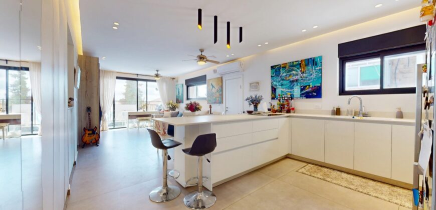 Stunning Apartment for Sale in Jerusalem – No Brokerage Fee