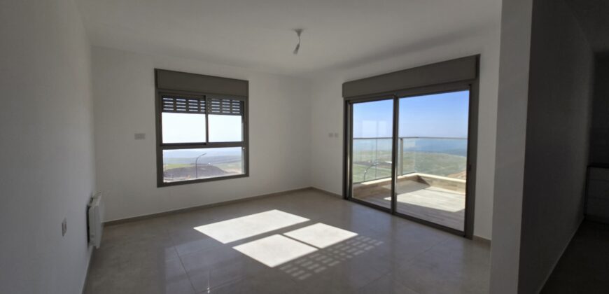 מצפה הימים, דירות 4 חד’ חדשות! כולל ממ”ד וסוכה!