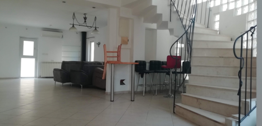 FOR SALE – Spacious Private Villa in Karmei Tzur | No Brokerage Fee