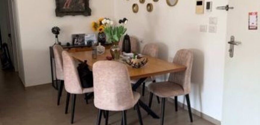  3-room apartment with sea view in Tirat Carmel-for sale