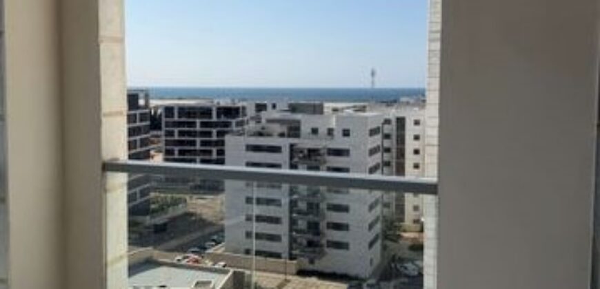  3-room apartment with sea view in Tirat Carmel-for sale