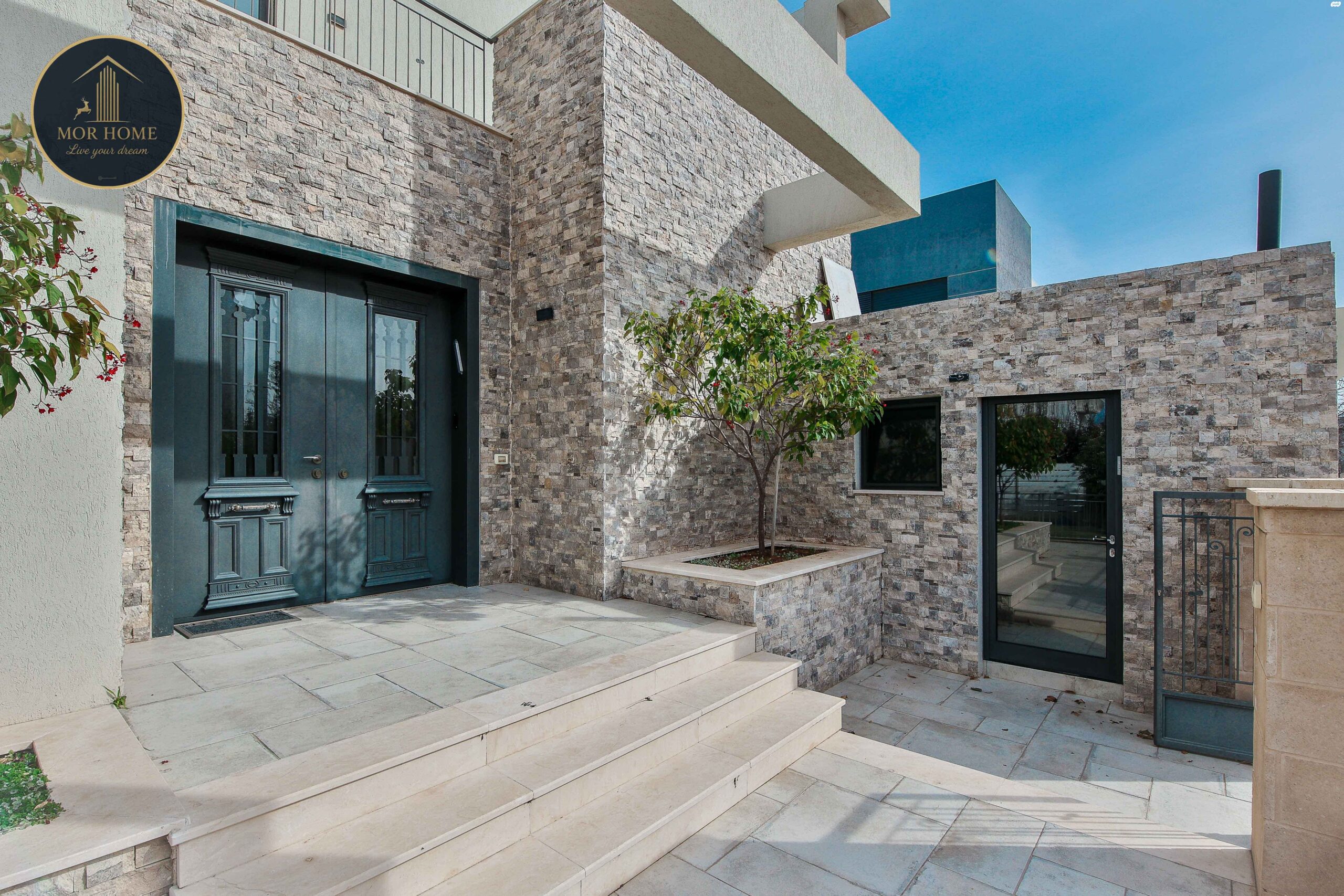 A spectacular property in Moshav Maor on a 500sqm plot